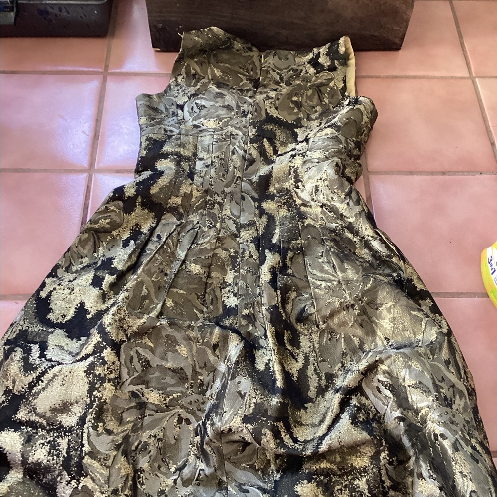 Jones New York Strapless Dress in Black and Gold Pattern